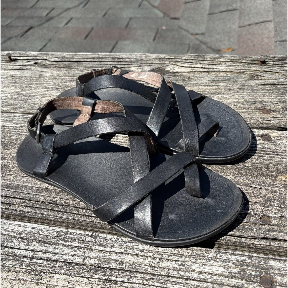 Olukai Upena Black Leather Strappy Toe Loop Sling back Cross Cross Sandals Sz 7